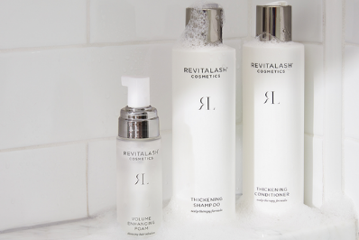 DOPŘEJTE SVÝM VLASŮM MAXIMUM